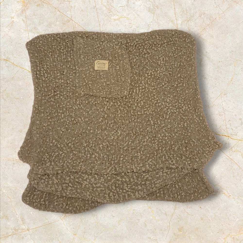 Demdaco Giving Womens Gray Shawl with pockets. Handmade